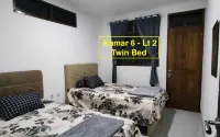 Villa Fifasa Bumi Ciherang Hotels in Pacet