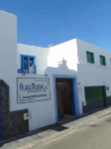 Apartamentos Agua Marina Các khách sạn ở Lanzarote