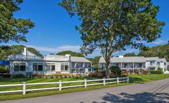 Blue Rock Resort