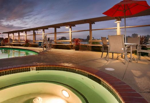 오클랜드 호텔 전경