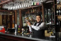 Bayangol Hotel - bar
