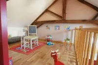 L'Escampette Hotels in Digoin