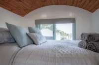 Rosemary - 1 Bedroom Shepherd's Hut - Amroth