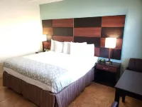 Oceanfront Inn and Suites فنادق في Ormond Beach