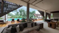 Ophelia Experience - Homestay