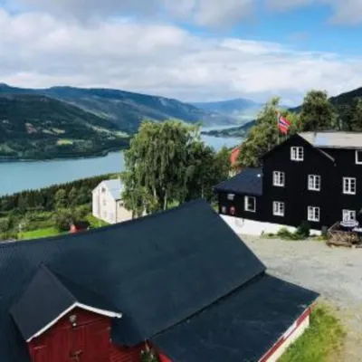 Glomstad Gjestehus Hotels near Hafjellheis 3
