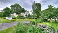 Picket Fence Motel Hotels in Saint Andrews