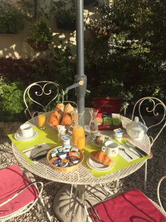 Hotel Danemark Отели рядом с достопримечательностью «Университет Кот д'Азур - Кампус Тротаба»