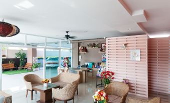 The Chateau Chiangmai Residence