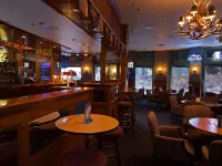 The Crockett Hotel Отели рядом с достопримечательностью «Центр города - Набережная»