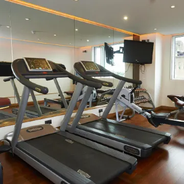 Pestana Chelsea Bridge Hotel & SPA Отели рядом с достопримечательностью «Баттерси»