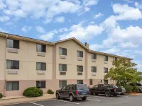 Super 8 by Wyndham Dumfries/Quantico Hotels in Dumfries