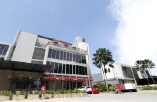 RedDoorz Plus @ Kapuk Business Park Hotels in North Jakarta