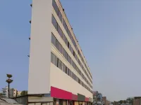 Hotel Mani International