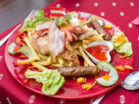 Gästehaus Krappinger/Pizzeria Mamma Mia Hotels in Gemeinde Steindorf am Ossiacher See
