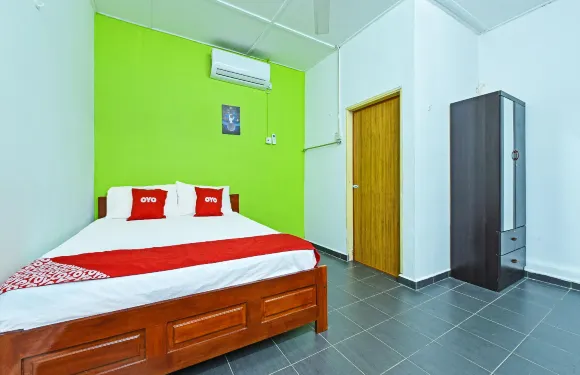 OYO 90315 蘭鬥班讓海邊小屋