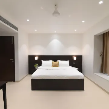 Freesia Residency by Express Inn