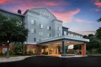 Fairfield Inn & Suites Elizabeth City - parking