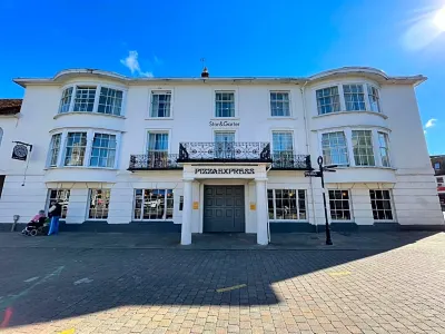 The Star and Garter Hotel Отели в г. 