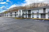 Quality Inn Hotels near Sugar Hollow Play Ground and Parking