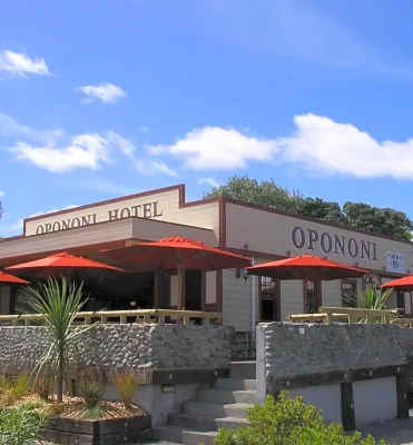 Opononi Hotel Hotels in Opononi