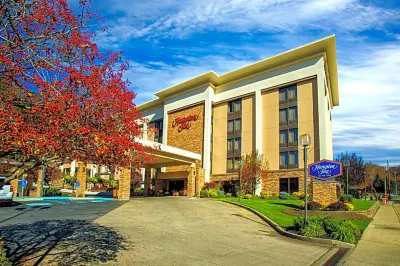 Hampton Inn Wheeling Hotels near Fort Henry Bridge