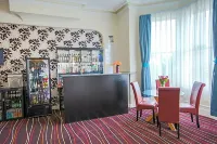 Iris Hotel Llandudno - 2-Star