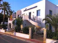 Hotel Ristorante Mediterraneo Faro Các khách sạn gần El Bahira Camping Village