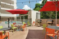 Home2 Suites by Hilton Durham Chapel Hill - Swimmingpools