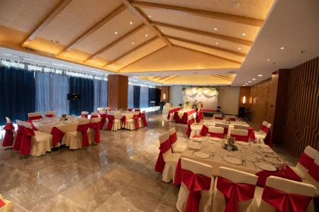 Lotus Blu Hotel Naga