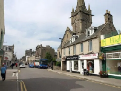 8 Varis Apartments Hotels in Forres