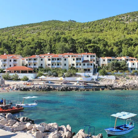 Hotel Priscapac Resort & Apartments