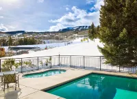 Lichenhearth - CoralTree Residence Collection - Apartments