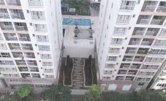 Modern Apartment in Scenic Valley Phu My Hung D7