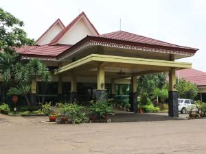 Hotel Desa Wisata TMII