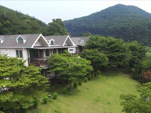 Anmyeondo Lake Park Pension