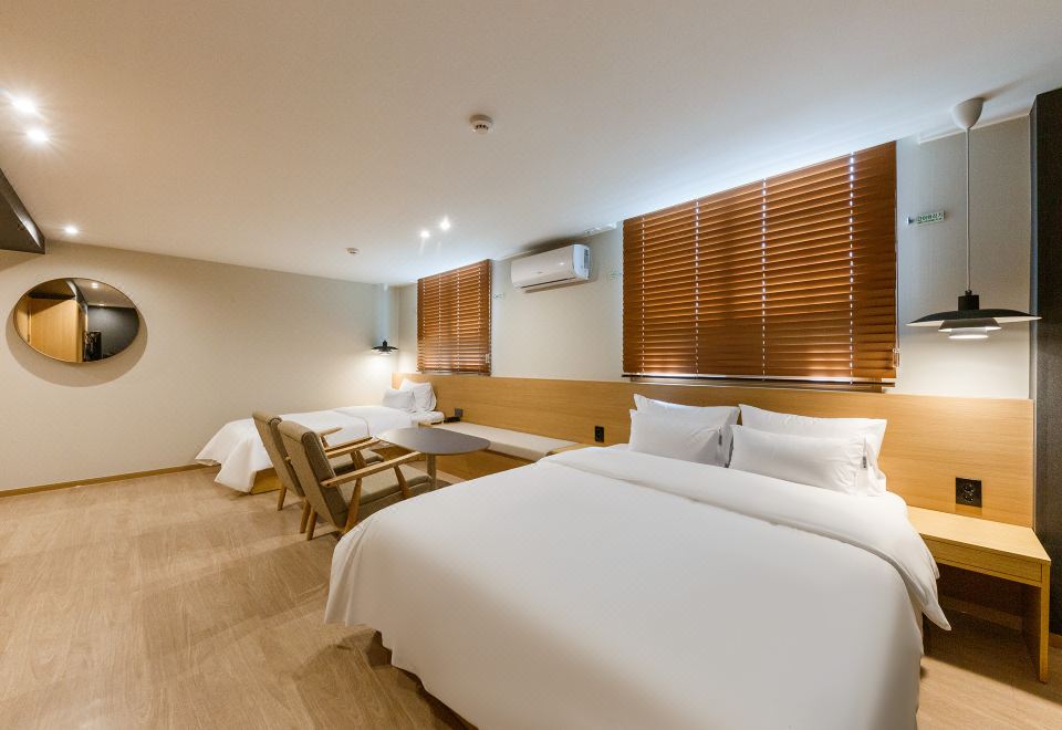 순천 호텔 휴 고급스러운 침실