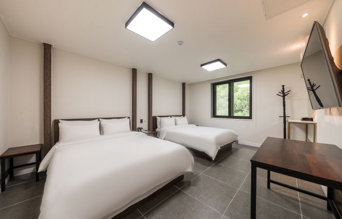 Jeongeup S2 Motel