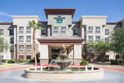 Homewood Suites by Hilton Phoenix-Avondale فنادق في Avondale