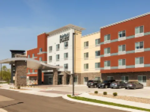 แฟร์ฟิลด์ อินน์แอนด์สวีทส์ บายแมริออท นอร์ทฟิลด์ โรงแรมในNorthfield