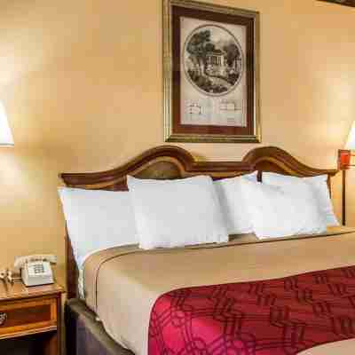 Econo Lodge Macon GA Rooms