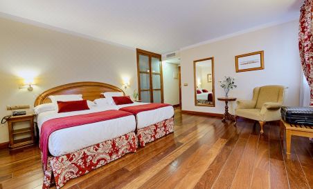 Azz Peñafiel Las Claras Hotel & Spa - Housity