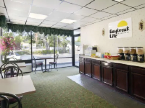 Econo Lodge Cheraw Market Street Hotels in Cheraw