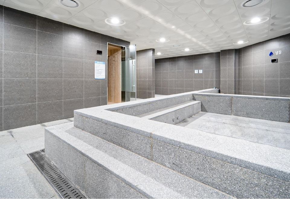 더스테이 송도의 깔끔하고 모던한 내부 인테리어