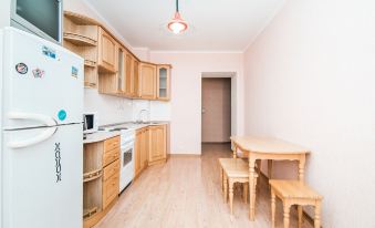 Apartment on Okeanskiy Pr. 135