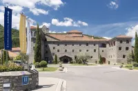 Hotel & SPA Monasterio de Boltana Monumento Отели в г. Аинса-Собрарбе
