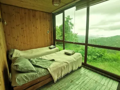 Door2Heaven Eco-Hotel and Camping Hotel di Milisi
