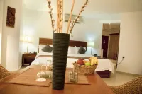 Spanhoek Boutique Hotel Hotels near Weng Hu