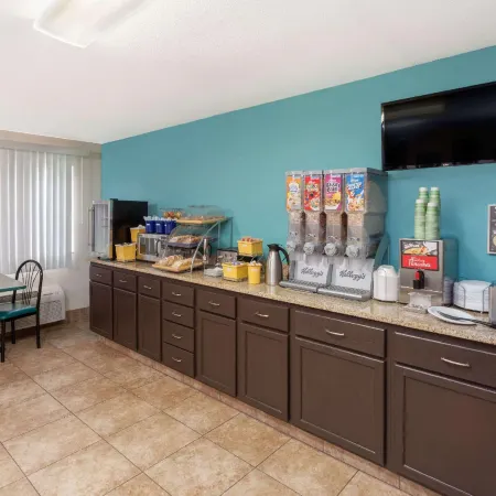 Days Inn by Wyndham Charleston