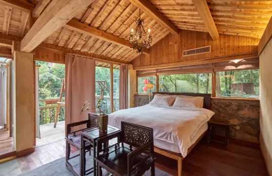 弗蘭賽斯思公寓（人民北路分店）